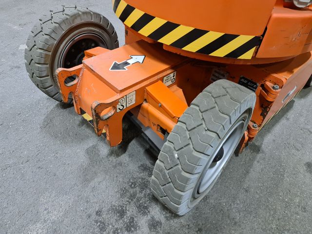 737881-6 Bomlift JLG E300 AJP