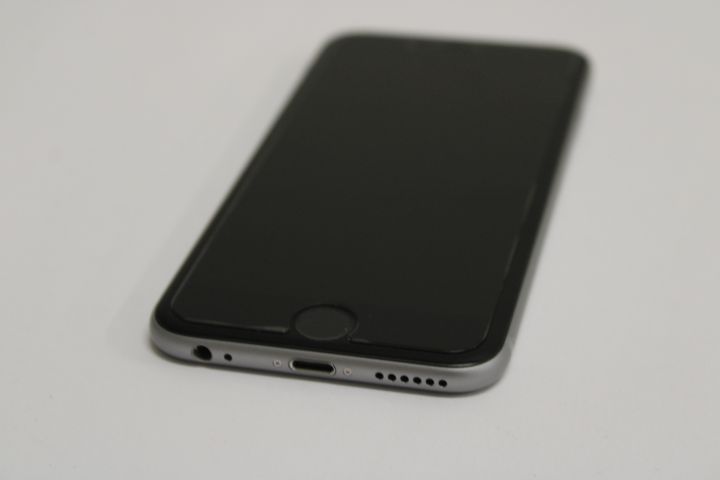 737905-9 Iphone x7 (icloud-locked)