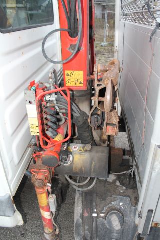 737882-21 Crane truck IVECO 35C12 Year 2004