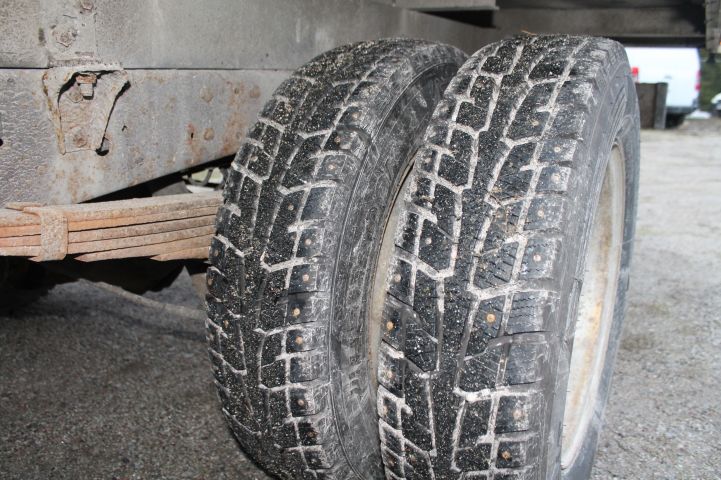 737882-28 Crane truck IVECO 35C12 Year 2004