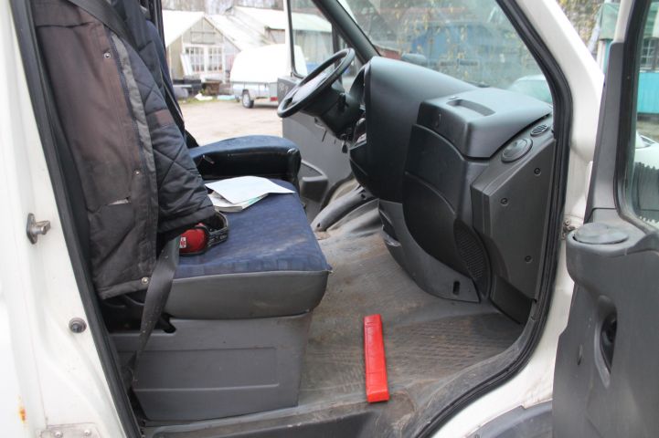 737882-36 Crane truck IVECO 35C12 Year 2004