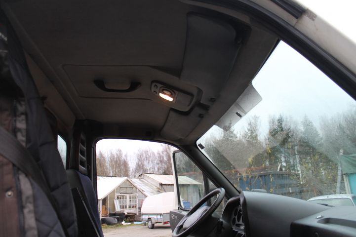 737882-37 Crane truck IVECO 35C12 Year 2004