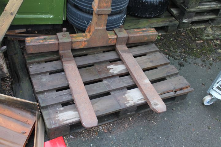 737882-48 Crane truck IVECO 35C12 Year 2004