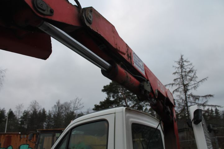 737882-62 Crane truck IVECO 35C12 Year 2004