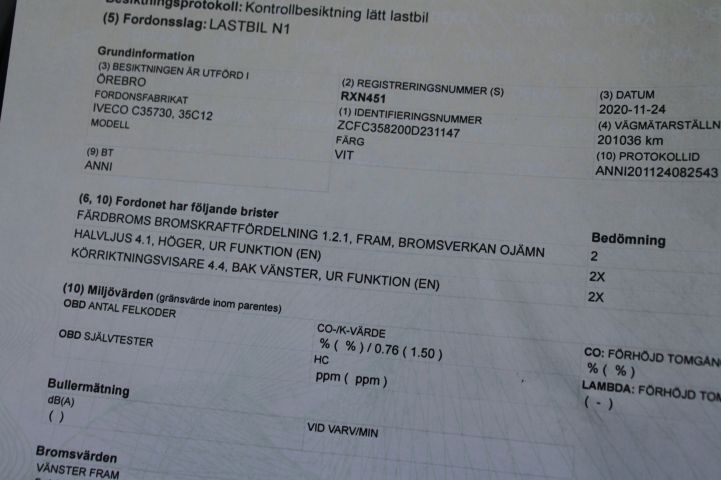 737882-65 Crane truck IVECO 35C12 Year 2004