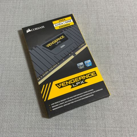 736930-2 RAM Corsair Vengeance LPX DDR4 3200MHz 32GB