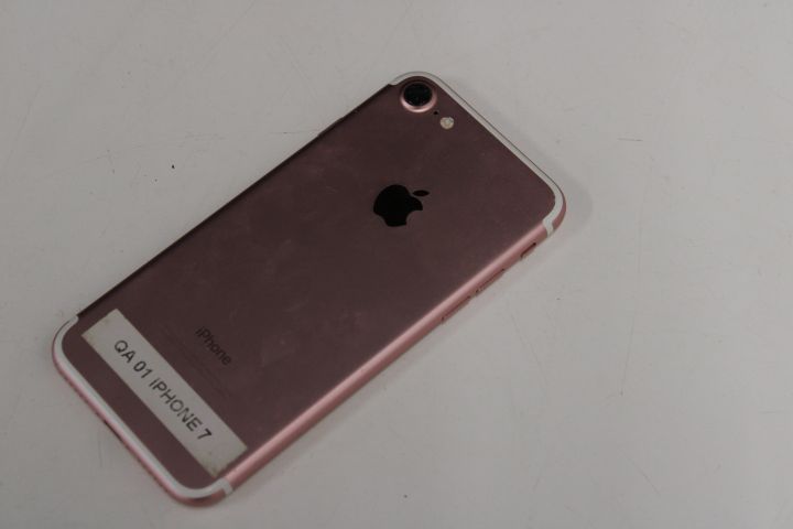 737905-12 Iphone x7 (icloud-locked)