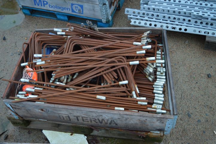 717543-7 Reinforcement joints, form rods, mesh spacers, expanded metal, comax boxes, concrete spacers