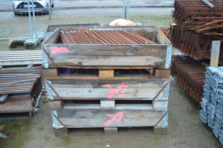 717543-8 Reinforcement joints, form rods, mesh spacers, expanded metal, comax boxes, concrete spacers