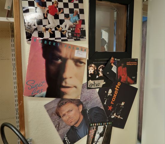 458261-10 Radio KFUM 92.7