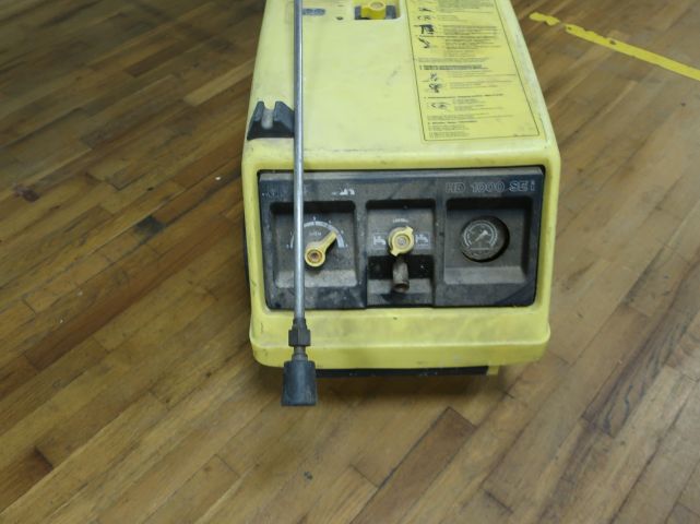 447851-4 Kärcher high pressure washer HD 1000 SE in
