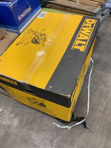 739900-3 Kap- och gersåg Dewalt DWS727-QS