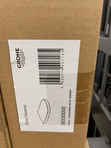 739836-2 Soft-closing toilet seat with lid Grohe 39330000