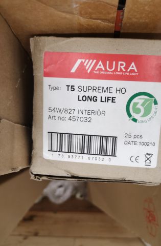 740058-4 Stool with fluorescent lamps from i.a. OSRAM (No. 67)