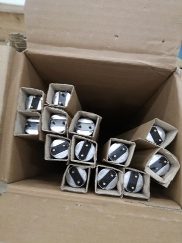 740058-13 Stool with fluorescent lamps from i.a. OSRAM (No. 67)