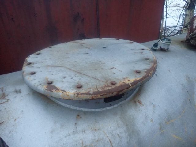 687297-3 Two Farmartankar tanks