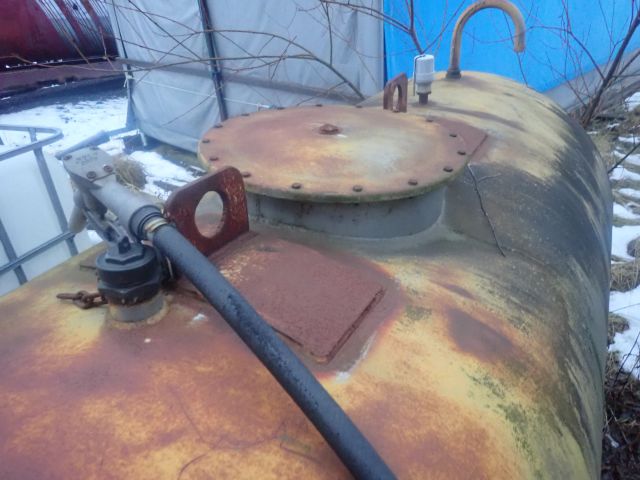 687297-7 Two Farmartankar tanks