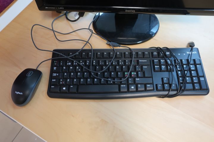 719388-3 Computer monitor, BenQ GL2250