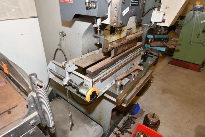 740822-3 Edge press / Hydraulic press BR. Wikström BWP 30H