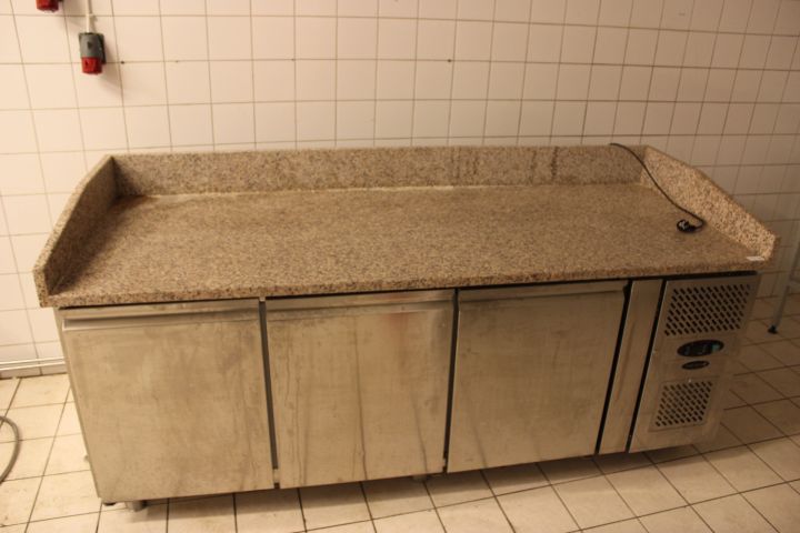 665307-2 Cooling bench Tefcold PT1300-L