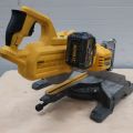 740569-3 Battery-powered saw / saw DeWALT DCS777