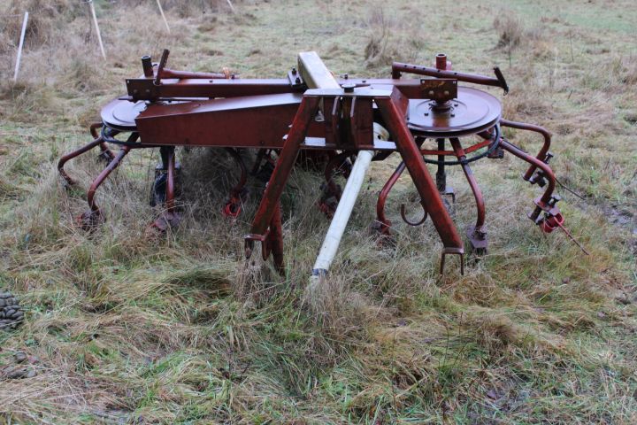 665306-5 Tractor tedder