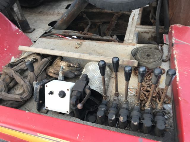 741979-17 Chevrolet K30 4x4 towtruck 1987 (MPX 836)