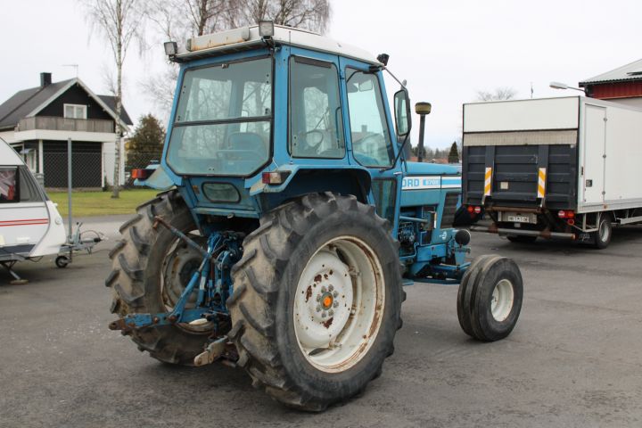 674278-5 Tractor Ford 6700