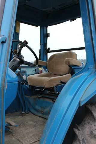 674278-18 Tractor Ford 6700