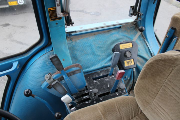 674278-19 Tractor Ford 6700