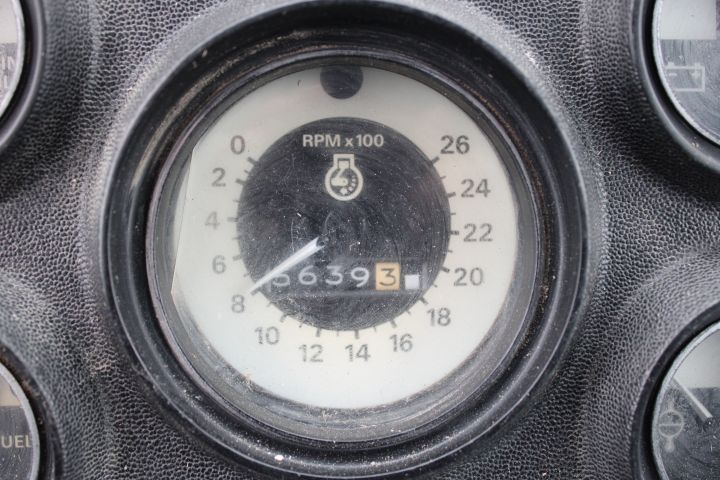 674278-23 Tractor Ford 6700