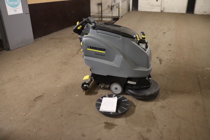 742739-1 Scrubber Kärcher B40 W