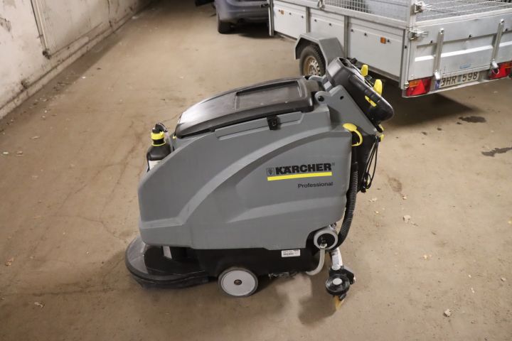 742739-10 Scrubber Kärcher B40 W