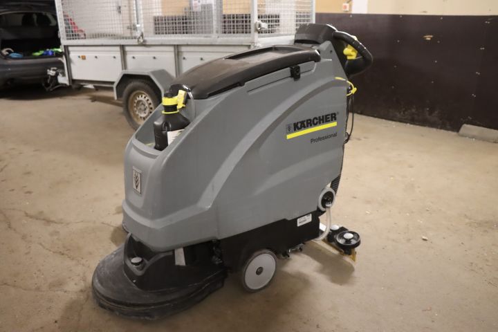 742739-11 Scrubber Kärcher B40 W