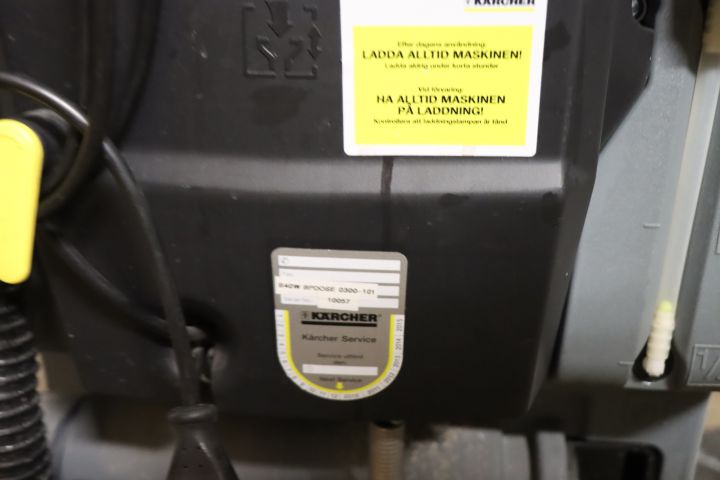 742739-14 Scrubber Kärcher B40 W