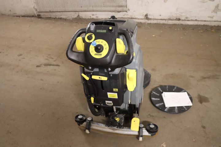 742739-15 Scrubber Kärcher B40 W