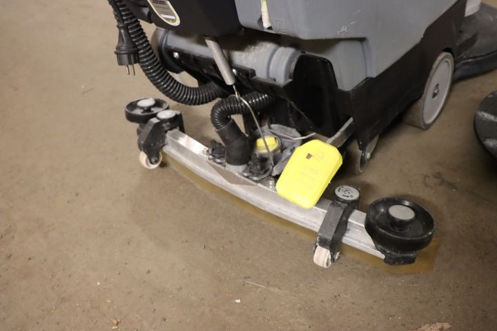 742739-19 Scrubber Kärcher B40 W