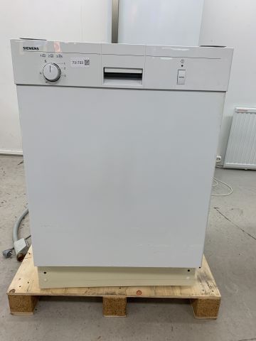 731733-1 Dishwasher Siemens SE33200SK