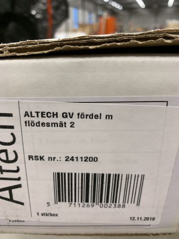 743005-2 Altech Underfloor heating distributor with flow meter 2