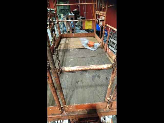 743400-9 Saxlift - HunterLift