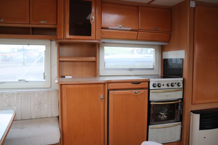 734620-26 Tabbert Comtesse 565 Deluxe 2004