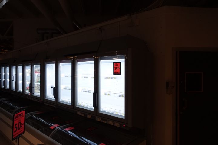 748163-2 Raised freezer Costan