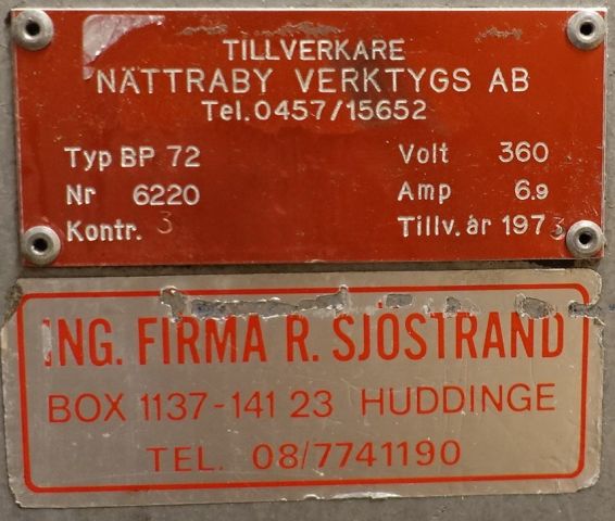 748207-5 Cardboard press