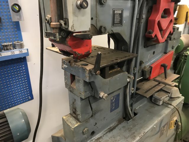 748626-2 Stans/klipp/pressmaskin Mubea KLSH 550