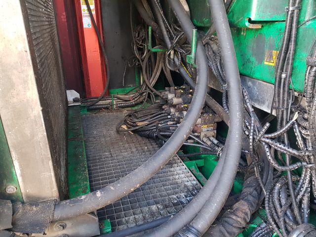 748743-14 Crushers Komptech Crambo 5000 -08