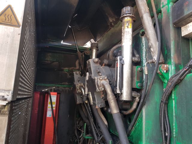 748743-15 Crushers Komptech Crambo 5000 -08