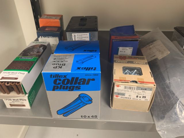 717366-3 Mixed light sources / lamps