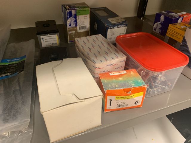 717366-4 Mixed light sources / lamps