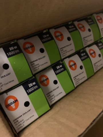 717366-12 Mixed light sources / lamps