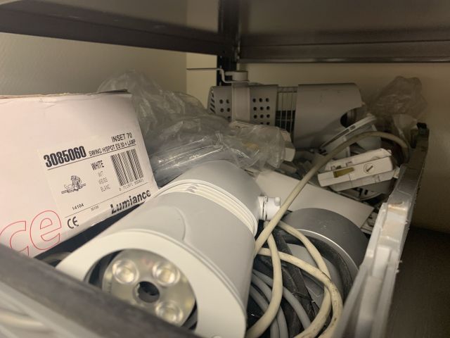 717366-21 Mixed light sources / lamps